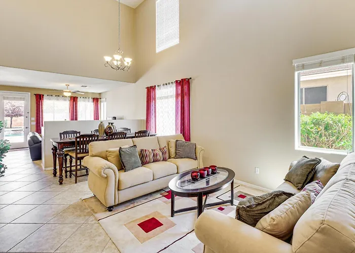 Near Parks & Golf Courses: Gilbert W/ Patio!