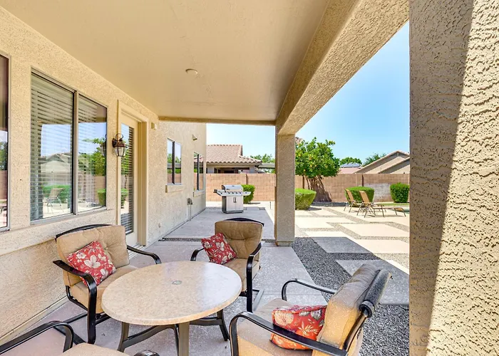 Near Parks & Golf Courses: Gilbert W/ Patio! * Queen Creek