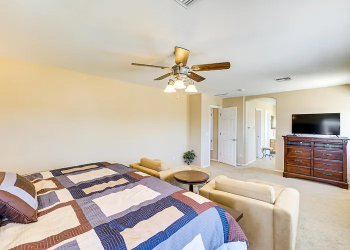 Near Parks & Golf Courses: Gilbert W/ Patio!