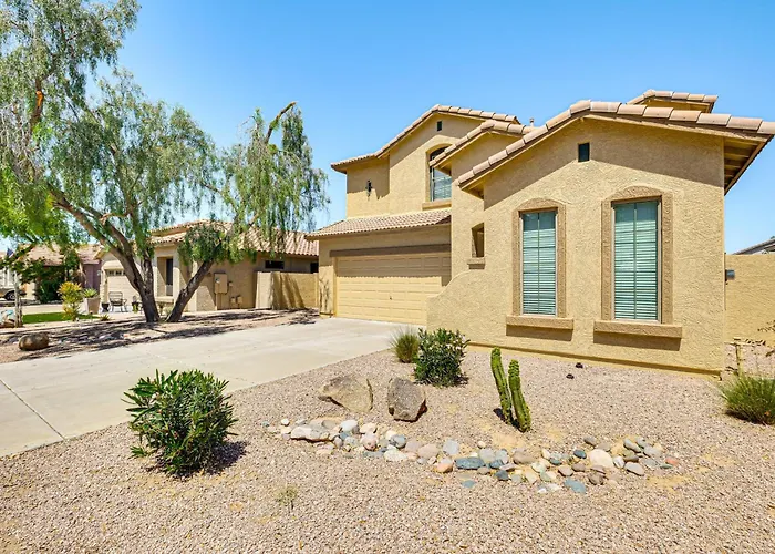 Near Parks & Golf Courses: Gilbert W/ Patio!